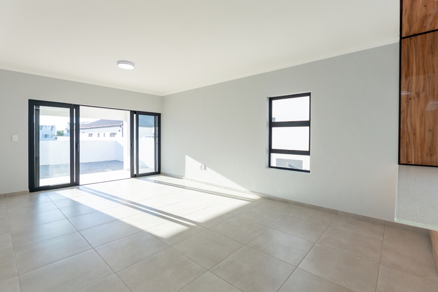 3 Bedroom Property for Sale in Sandy Point Western Cape